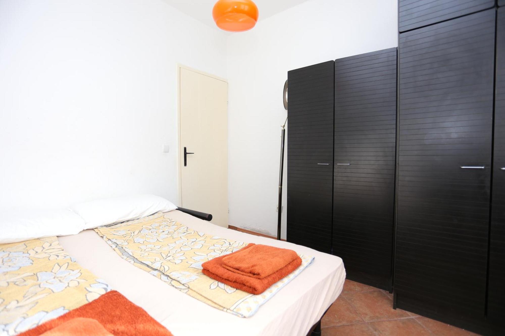 Apartments By The Sea Slatine, Ciovo - 16345 Rom bilde