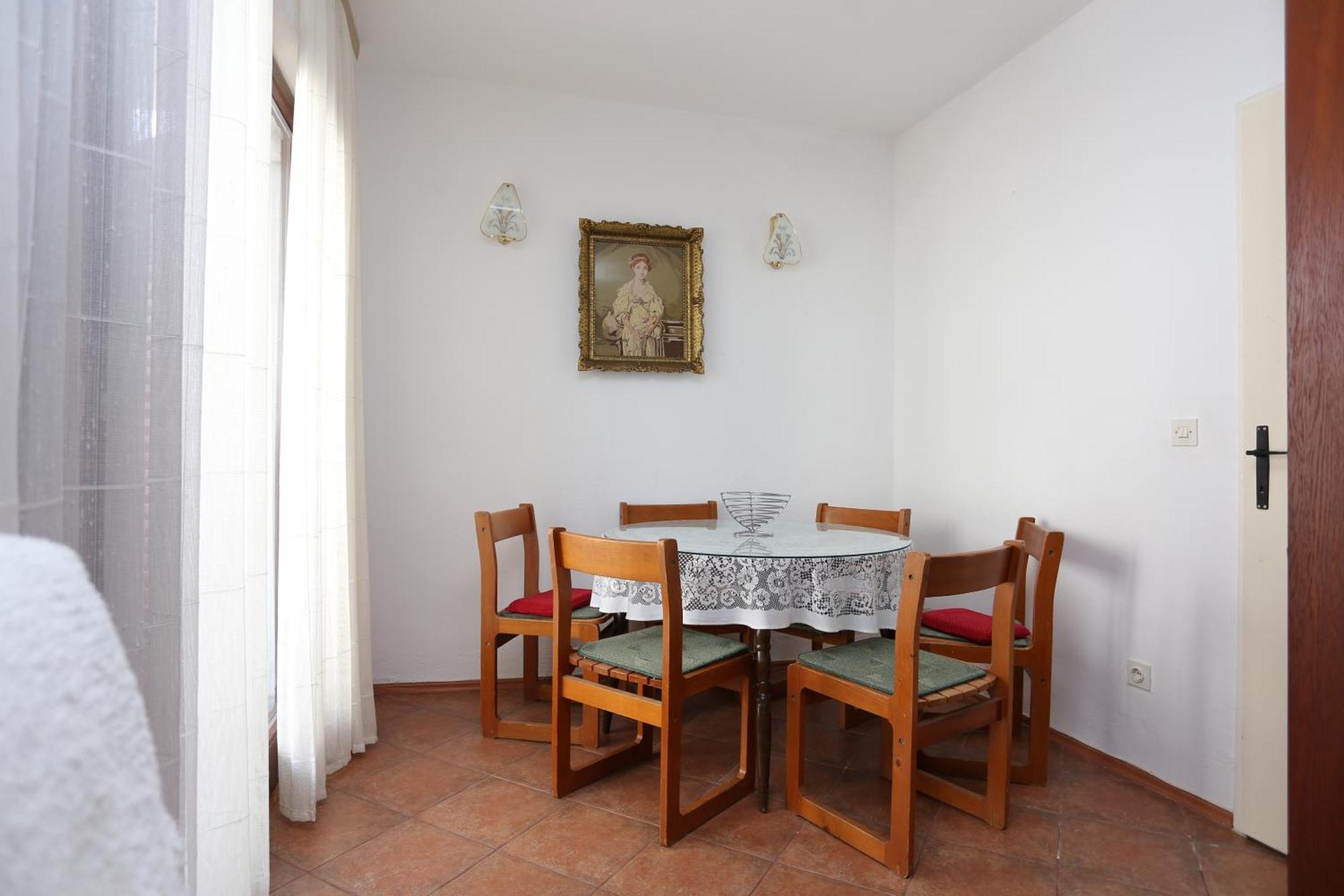 Apartments By The Sea Slatine, Ciovo - 16345 Rom bilde